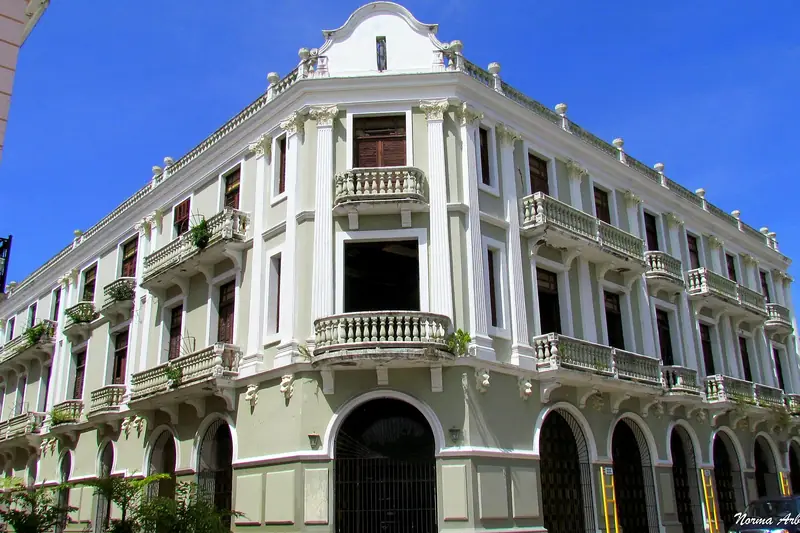 Foto del pueblo de Arecibo, no del negocio