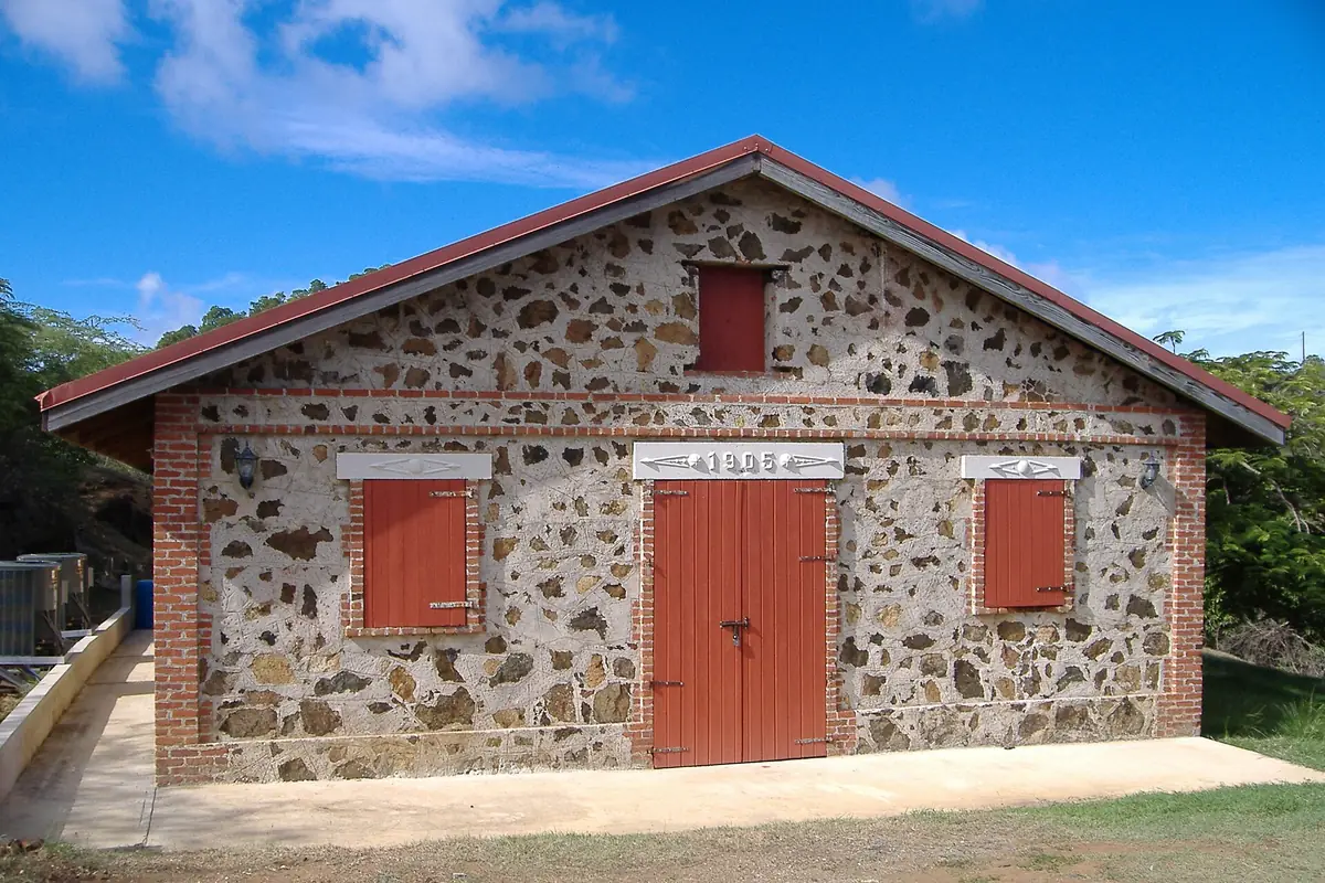 Town photo of Culebra, not of the business