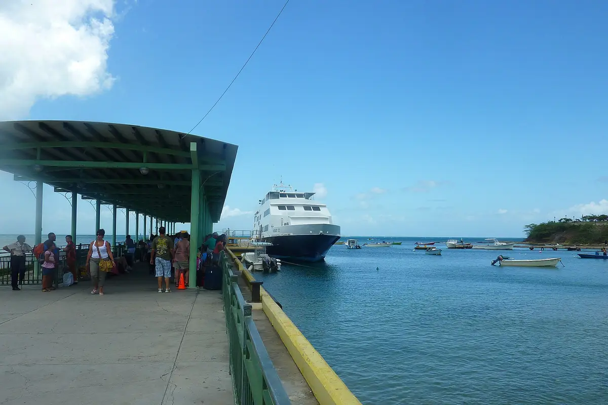 Town photo of Culebra, not of the business
