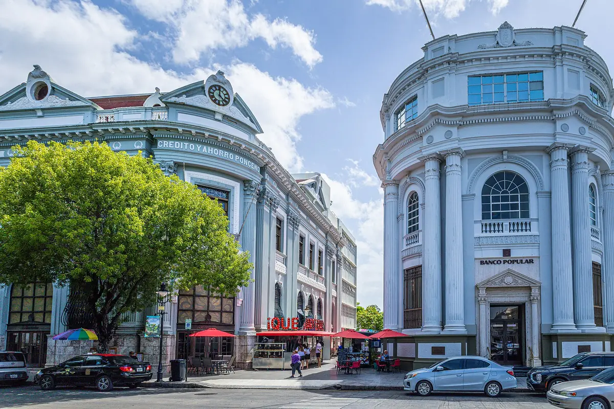 Town photo of Ponce, not of the business