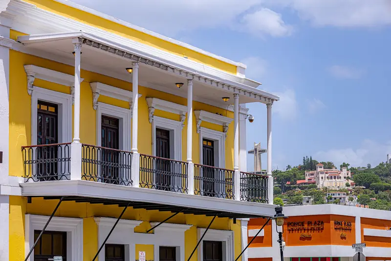Foto del pueblo de Ponce, no del negocio