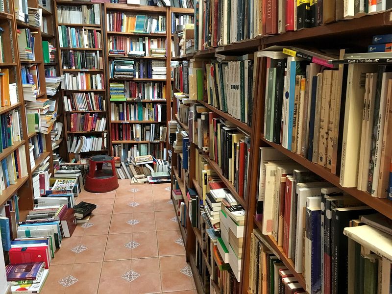 Street view of a bookstore in the Río Piedras area of San Juan, Puerto Rico