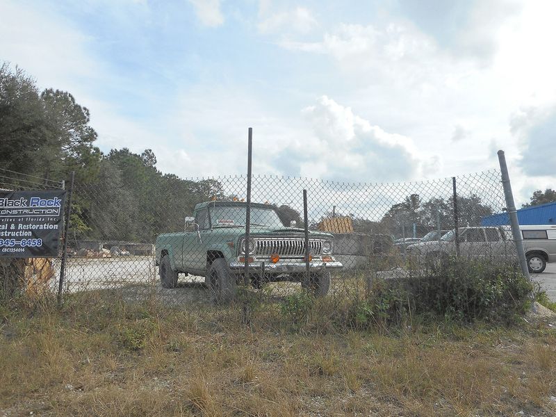 1970-73 Jeep J-Series Pickup truck