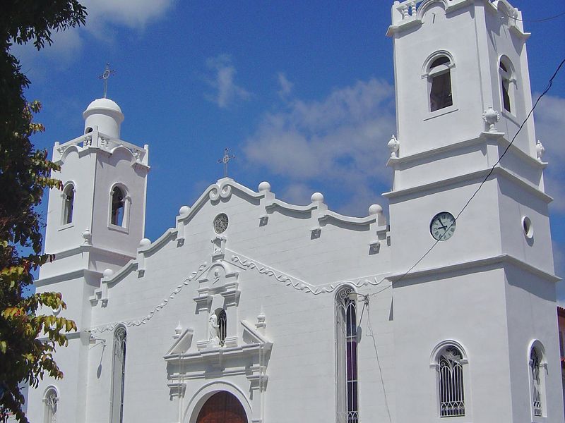 Exterior view of the Catedral de San Juan Bautista in Penonomé, Panama