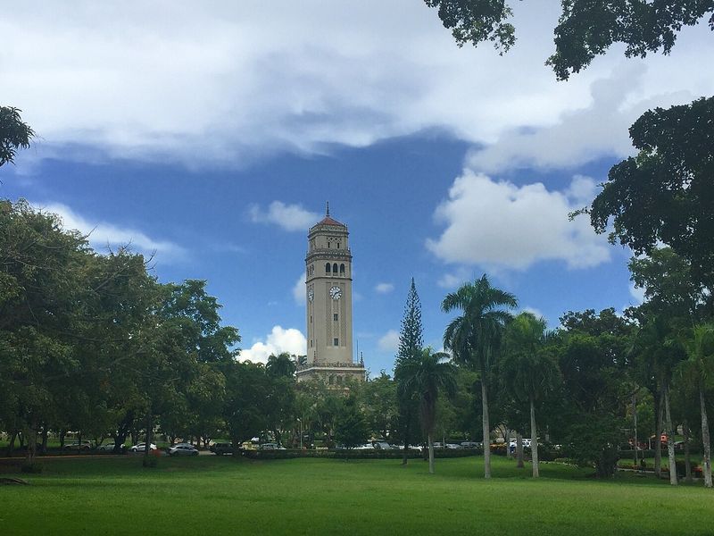 The University of Puerto Rico tower seen from Ponce de León Avenue, Río Piedras