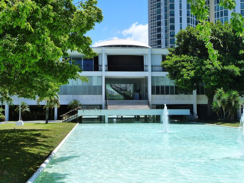 Puerto Rico Supreme Court building and its fountain, San Juan