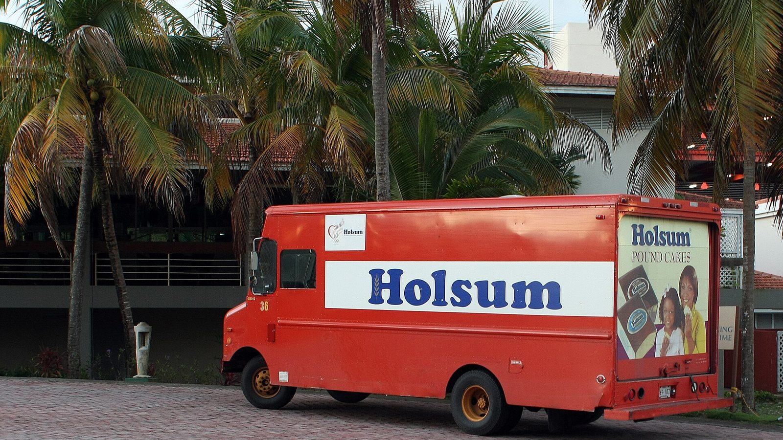 Holsum bread delivery van in Puerto Rico