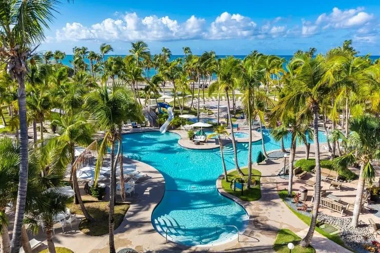imagen de una piscina
