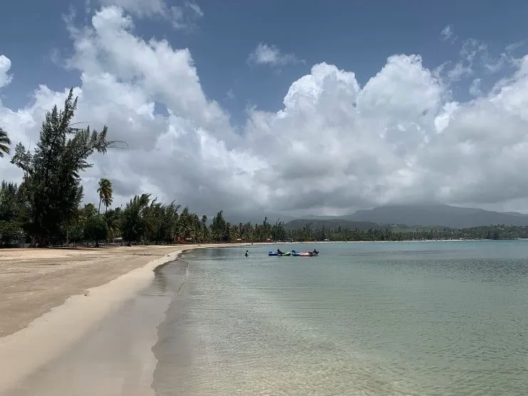 Agua tranquila en Luquillo