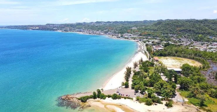 image of Parque Colon Beach