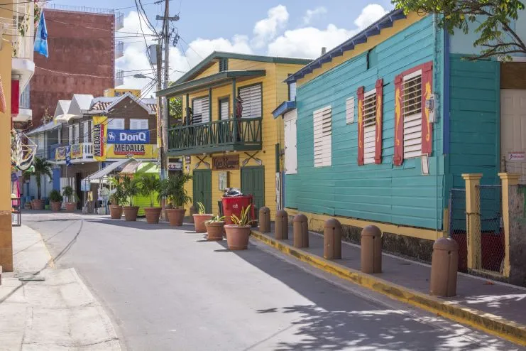 imagen de una calle en el Poblado, Boquerón