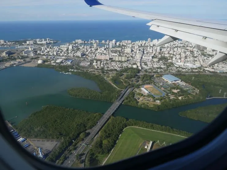 Aproximación aérea a San Juan, Puerto Rico