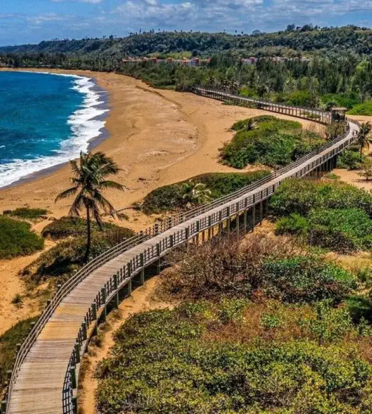 Isabela's Paseo Lineal Costero boardwalk by the beach