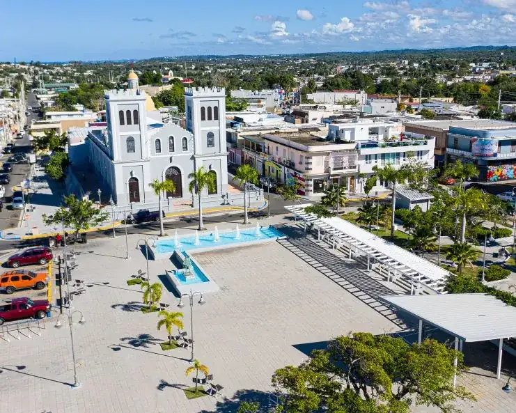 Isabela's town plaza