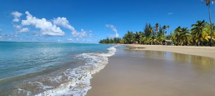 imagen de la playa Monserrate