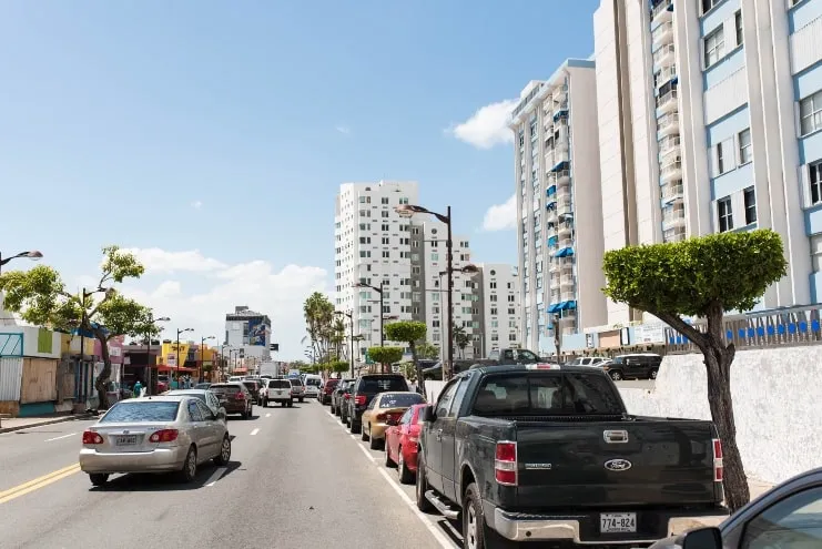 Calle principal de Isla Verde
