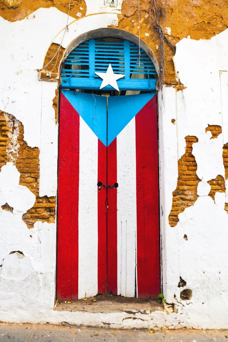 image of the original flag door in Old San Juan