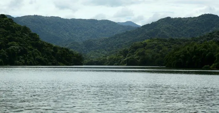 Lago Dos Bocas en Utuado