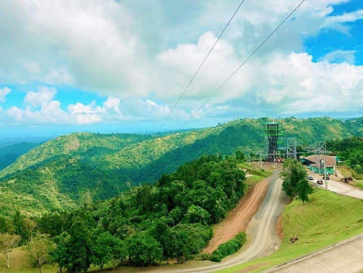 image of Toro Verde's zipline