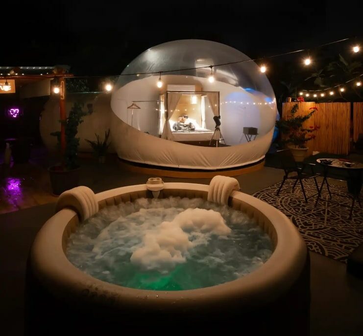 image of jacuzzi beside Bubble room