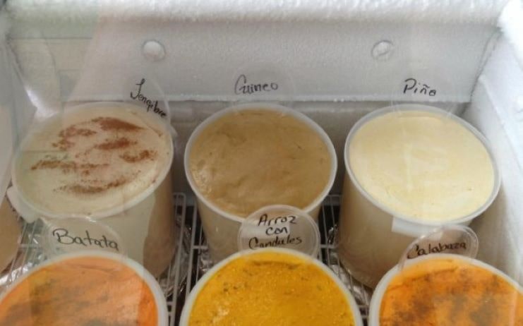 image of different ice cream flavors in Heladería Lares