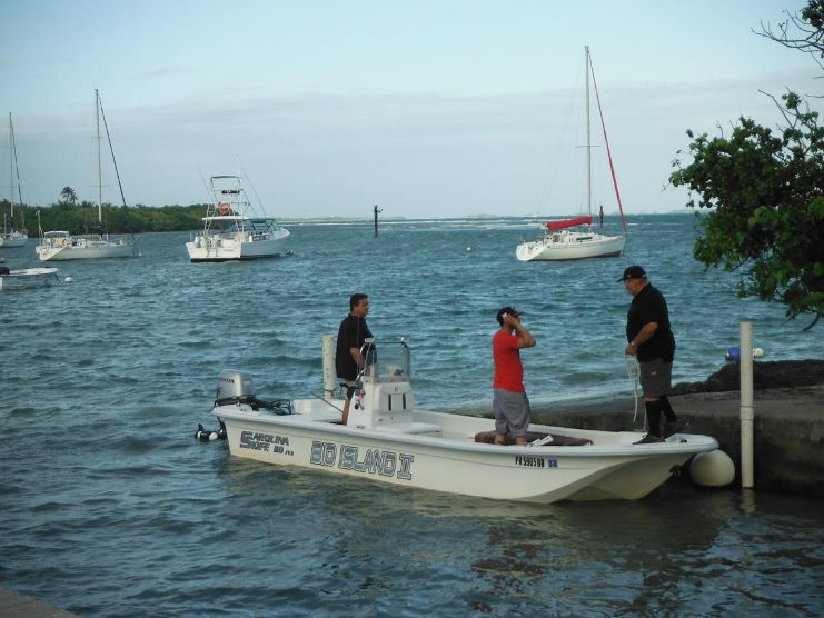 image of a boat used for tours in Laguna Grande