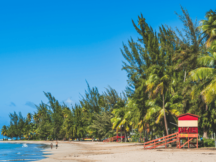 image of lifeguard stand at Luquillo Beach.