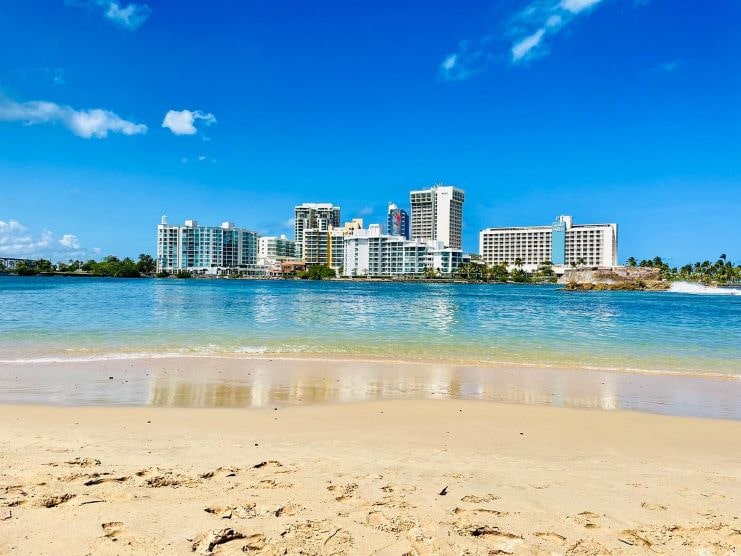 image showing the beachfront of Playita del Condado