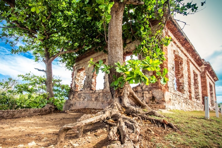 image of Lighthouse ruins