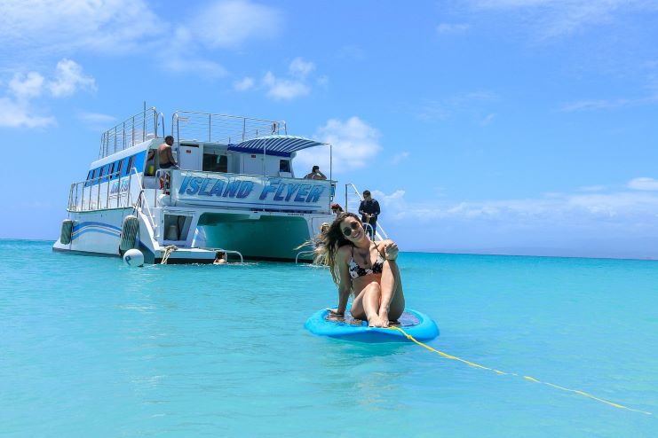 image of a female traveler in Ponce