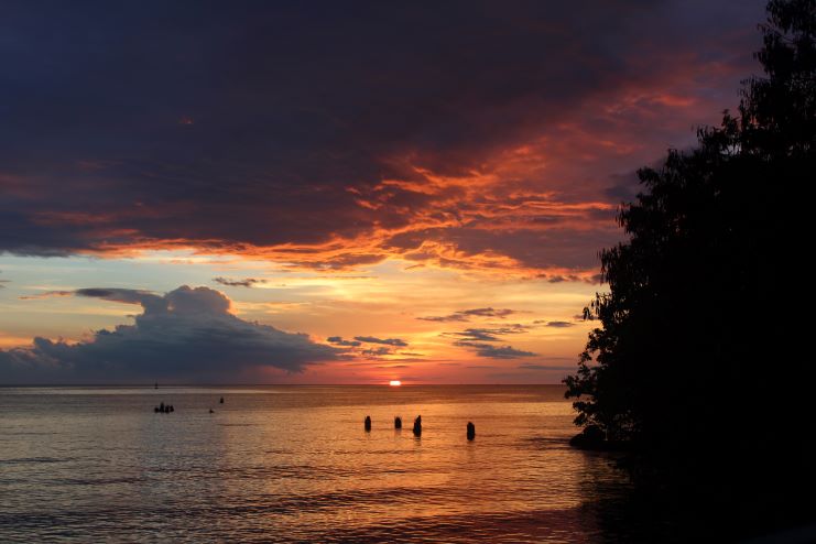 image of the sunset i n Cabo Rojo