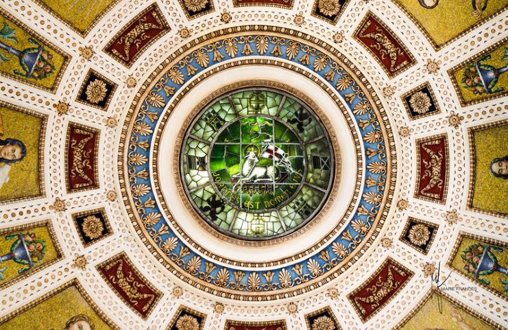 image showing the glass mosaic of Puerto Rico's Coat of Arms