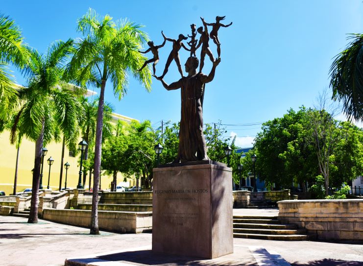 image of Eugenio Maria de Hostos' statue