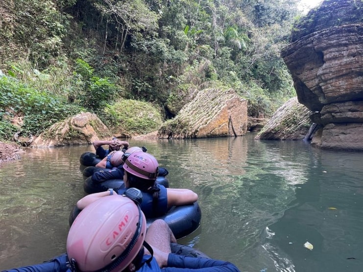 image of people doing body rafting