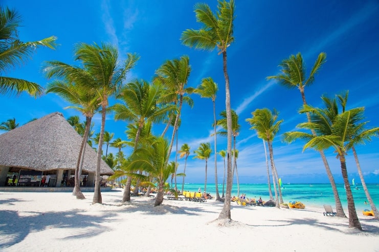 image of luxury beach in the Dominican Republic