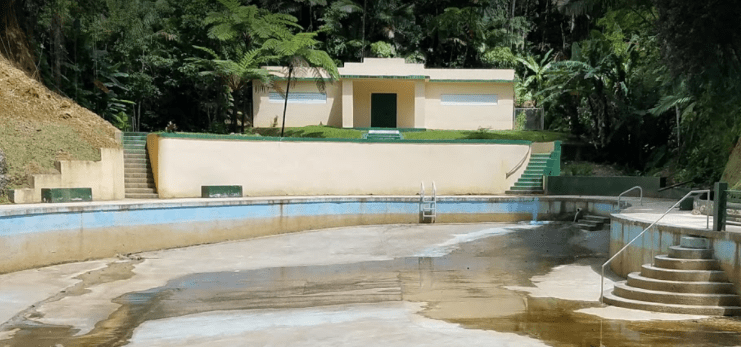 image of river fed pool in Toro Negro