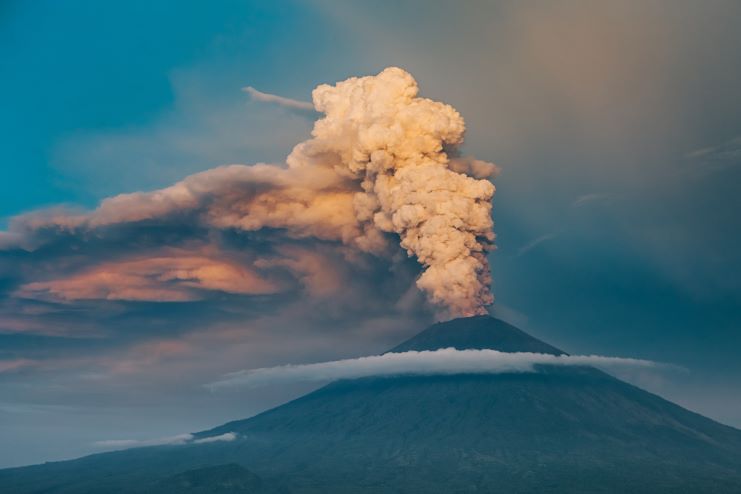 image of Agung volcano in Bali