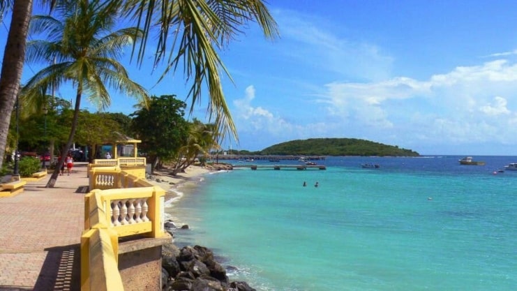 image of Esperanza Beach seashore