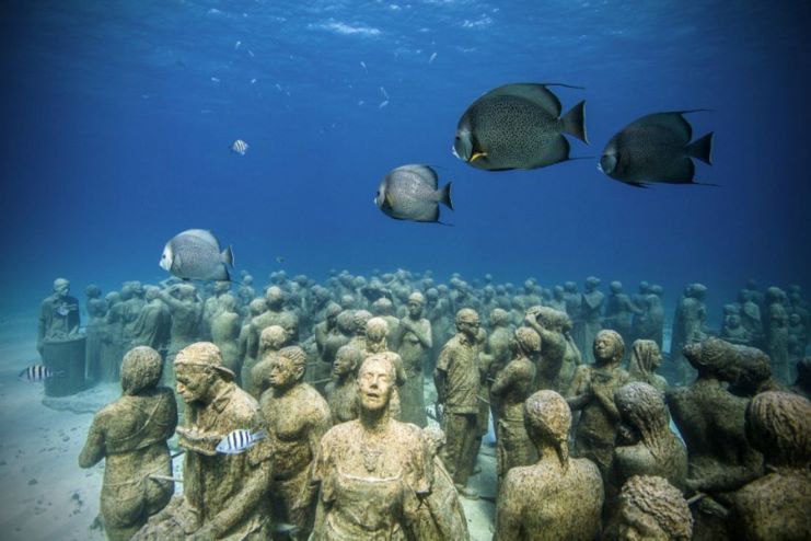 image of the sculptures at the Underwater Museum MUSA
