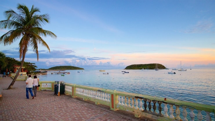 image of oceanfront walkway